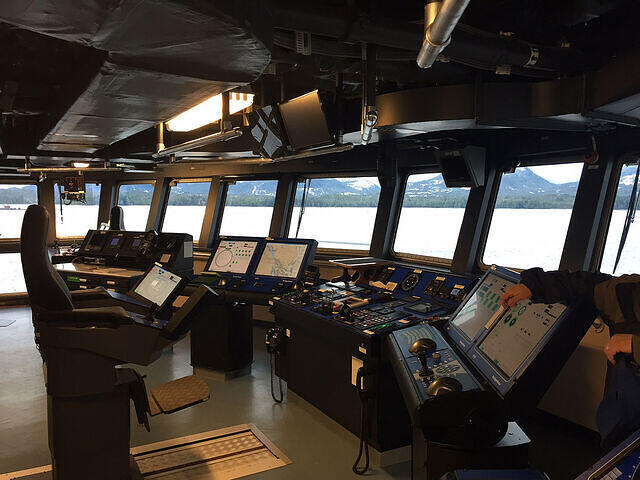 Bridge of the RV Sikuliaq